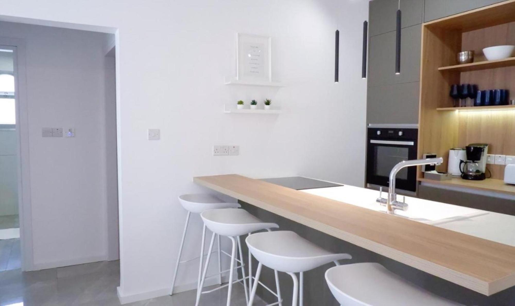 H&O Diamond Complex Sea View Apartment Paphos Exterior photo