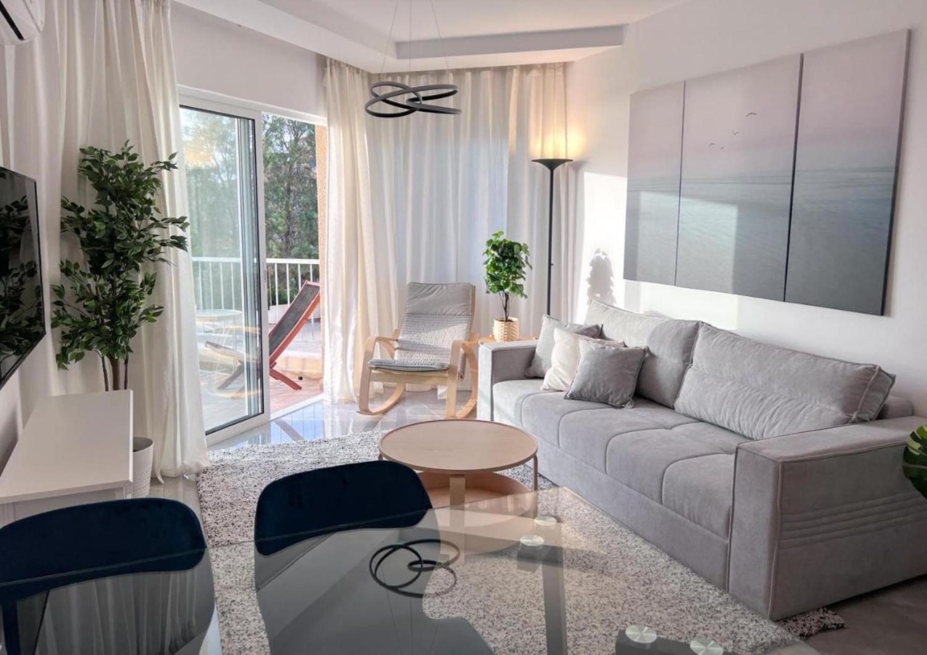 H&O Diamond Complex Sea View Apartment Paphos Exterior photo